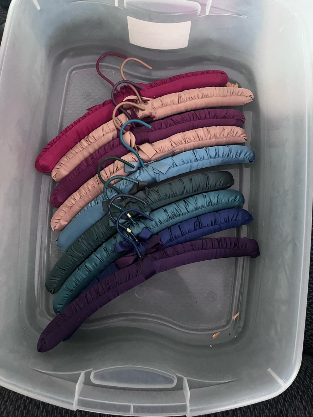 30 Satin Hangers Assorted Colors - Picture 4 of 4